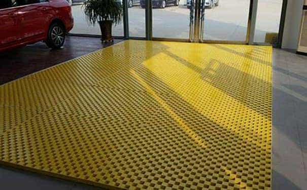 天水洗車店玻璃鋼<a href=http://www.mabangkuajing.com/geshan/45.html target=_blank class=infotextkey>格柵蓋板</a>